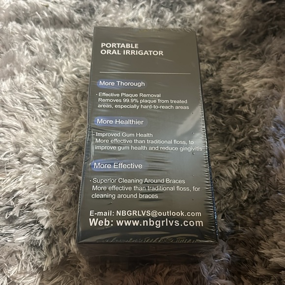 NWT portable oral irrigator or water flosser - Picture 2 of 2